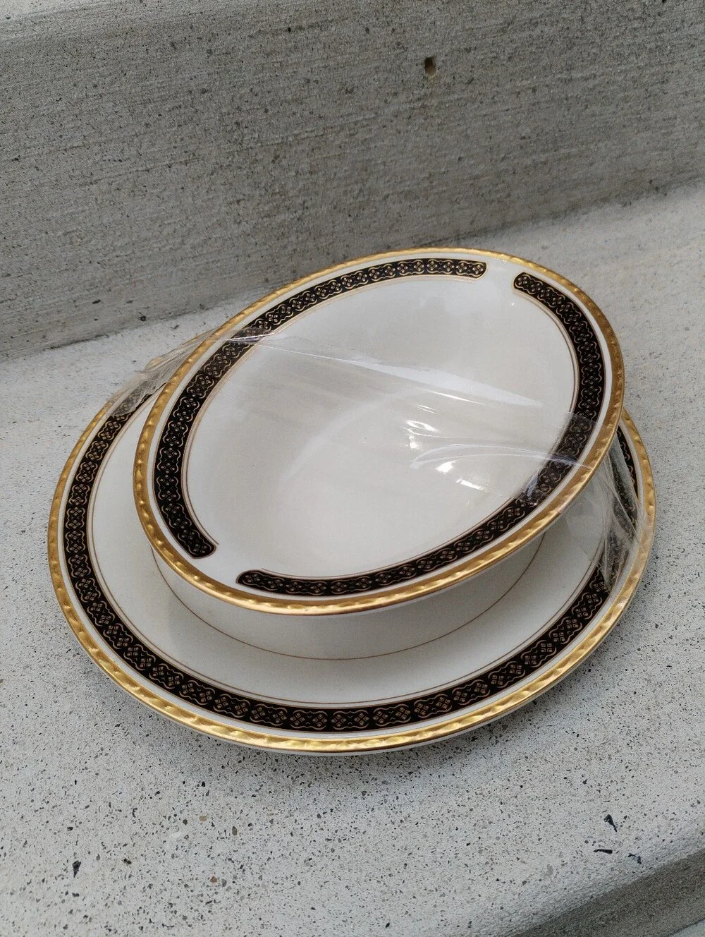 BLACK SAPPHIRE by Pickard Dinner Plate 11